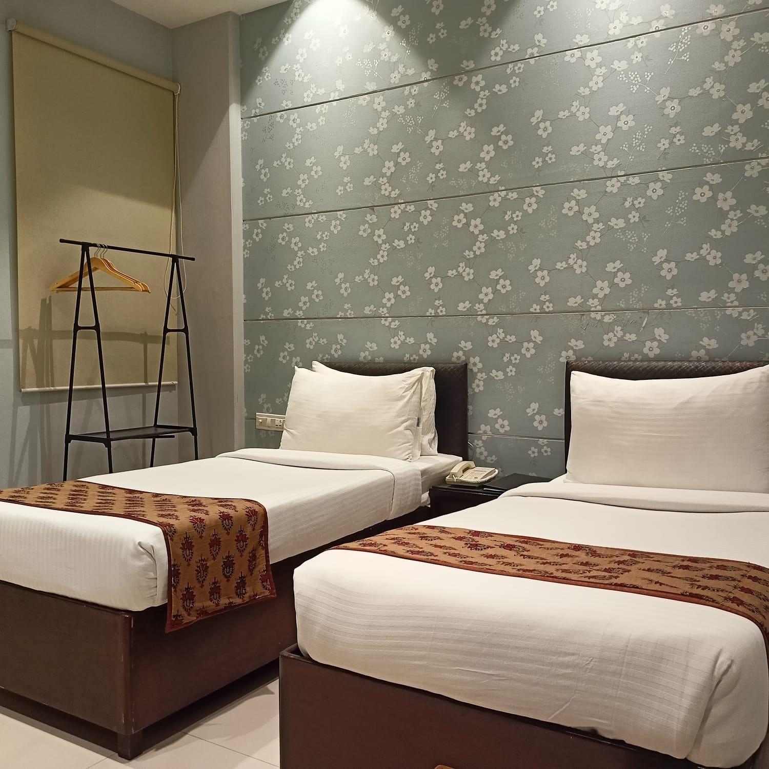 ניו דלהי Cosy Grand, Chanakyapuri By The Cosy Hotels מראה חיצוני תמונה