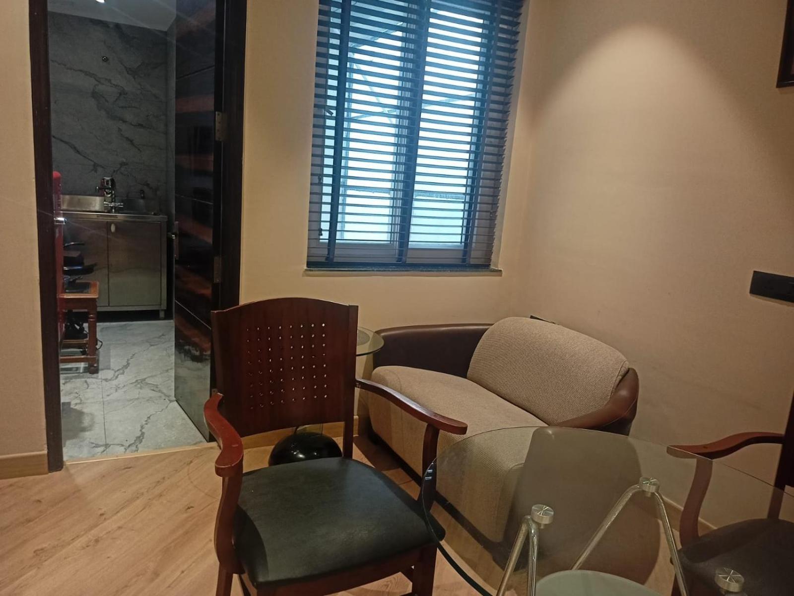 ניו דלהי Cosy Grand, Chanakyapuri By The Cosy Hotels מראה חיצוני תמונה